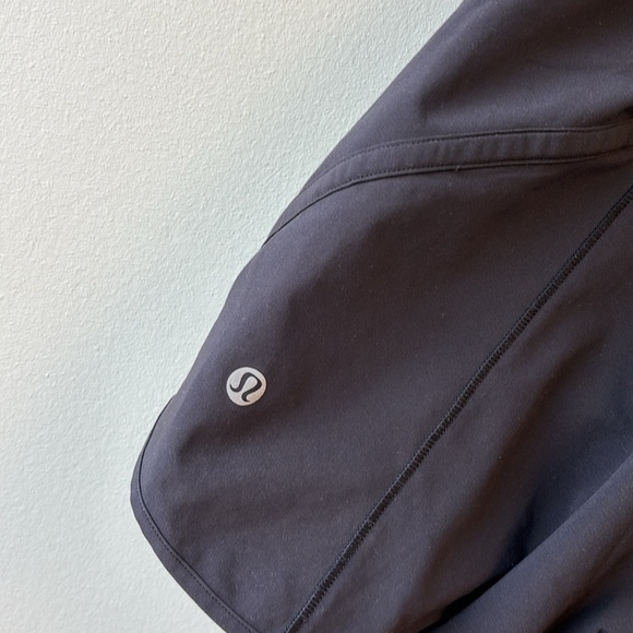 Lululemon Track That 5” high rise black 4 - Picture 4 of 5